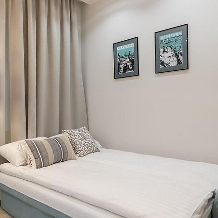 Twarda 14 - Elegant Apartment By Noclegi Renters วอร์ซอ ภายนอก รูปภาพ